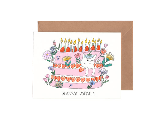 French birthday card set with the text “BONNE FÊTE” and with the illustration of a strawberry birthday cake and a white cat 